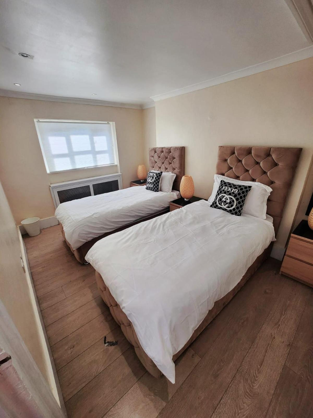 Renovu Premium Homes In Kensington Londres Extérieur photo